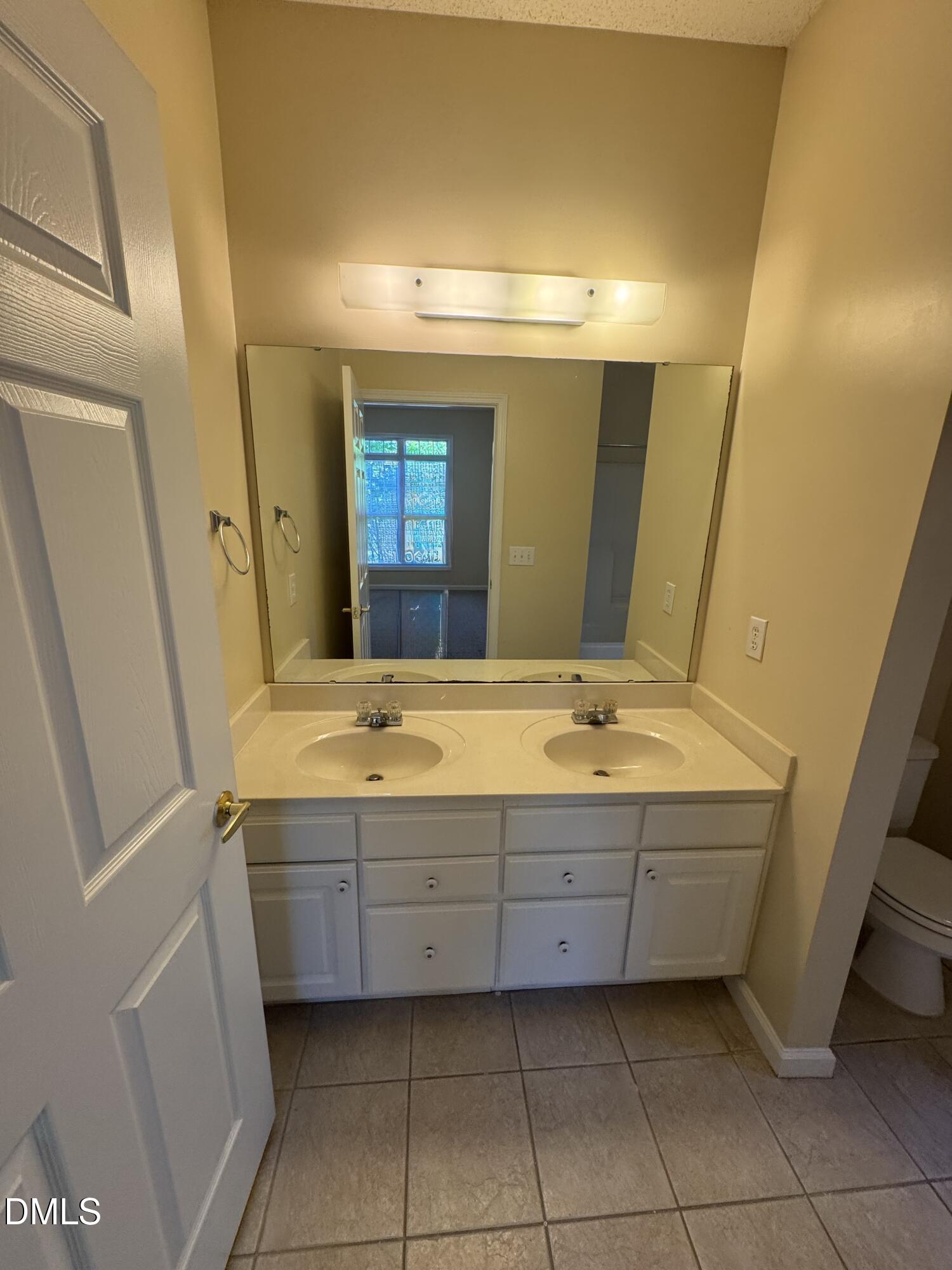 2520 Friedland Place, Unit 201 Raleigh, NC 27617 - Photo 15 of 17 MAIN BATH.c