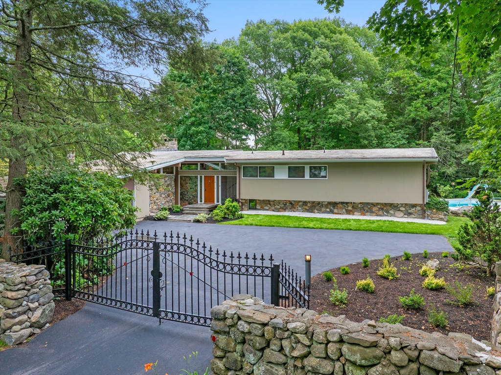 6 Porter Road Andover, MA 01810 - Photo 2 of 42