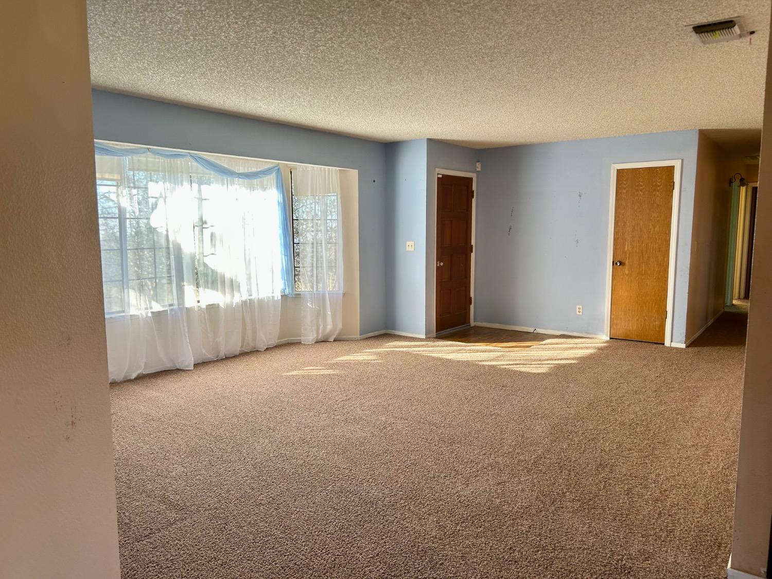 47509 Skyline Ridge Road Coarsegold, CA 93614 - Photo 6 of 27 Gallery Image 6