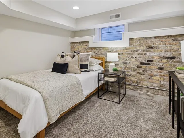 $1,695,000 | 4542 North Leavitt Street, Chicago, IL 60625