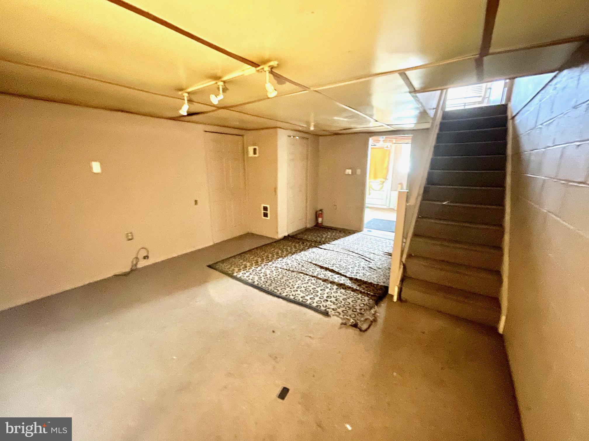 2949 Mallview Road Baltimore, MD 21230 - Photo 13 of 16