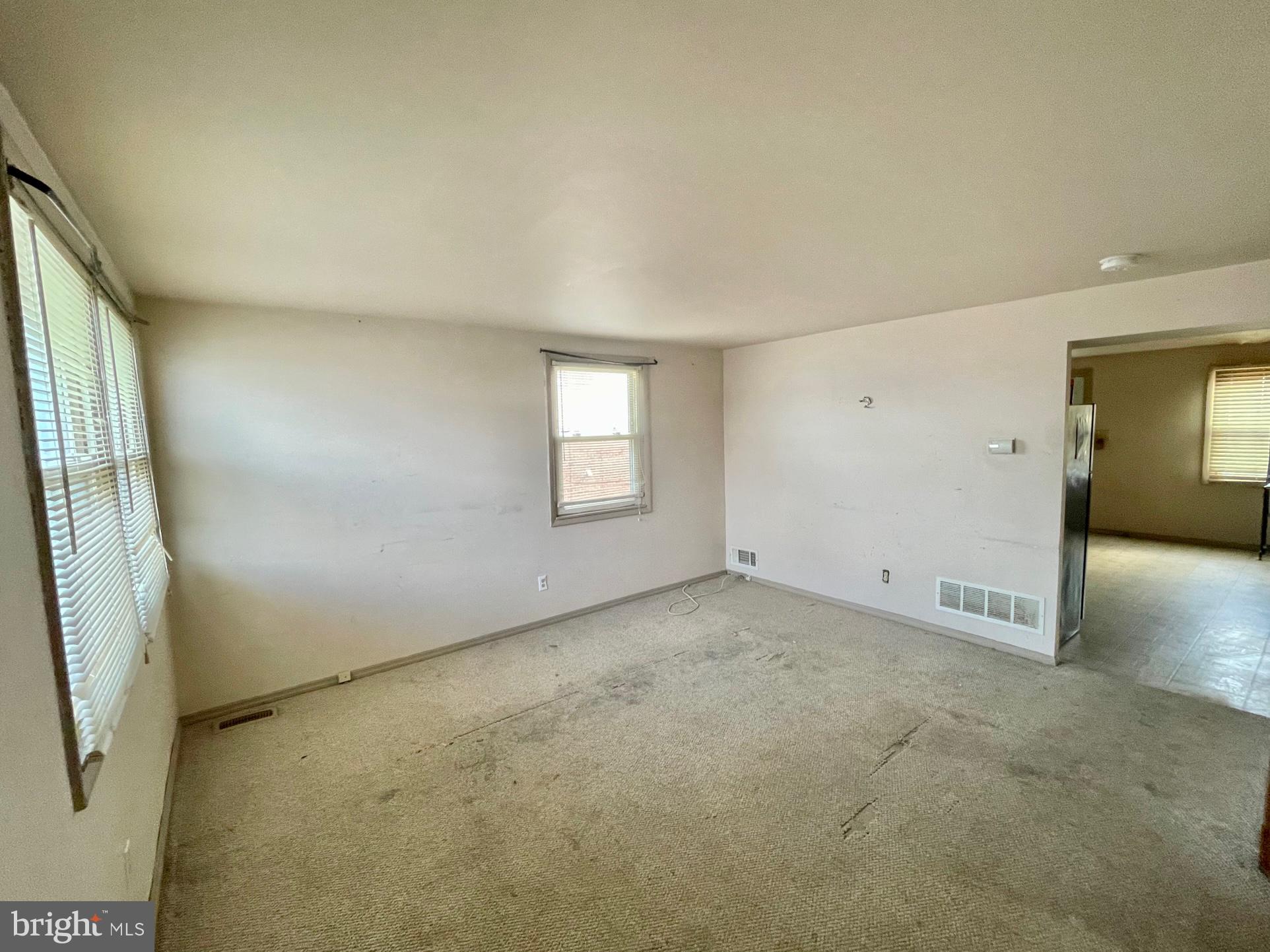 2949 Mallview Road Baltimore, MD 21230 - Photo 3 of 16