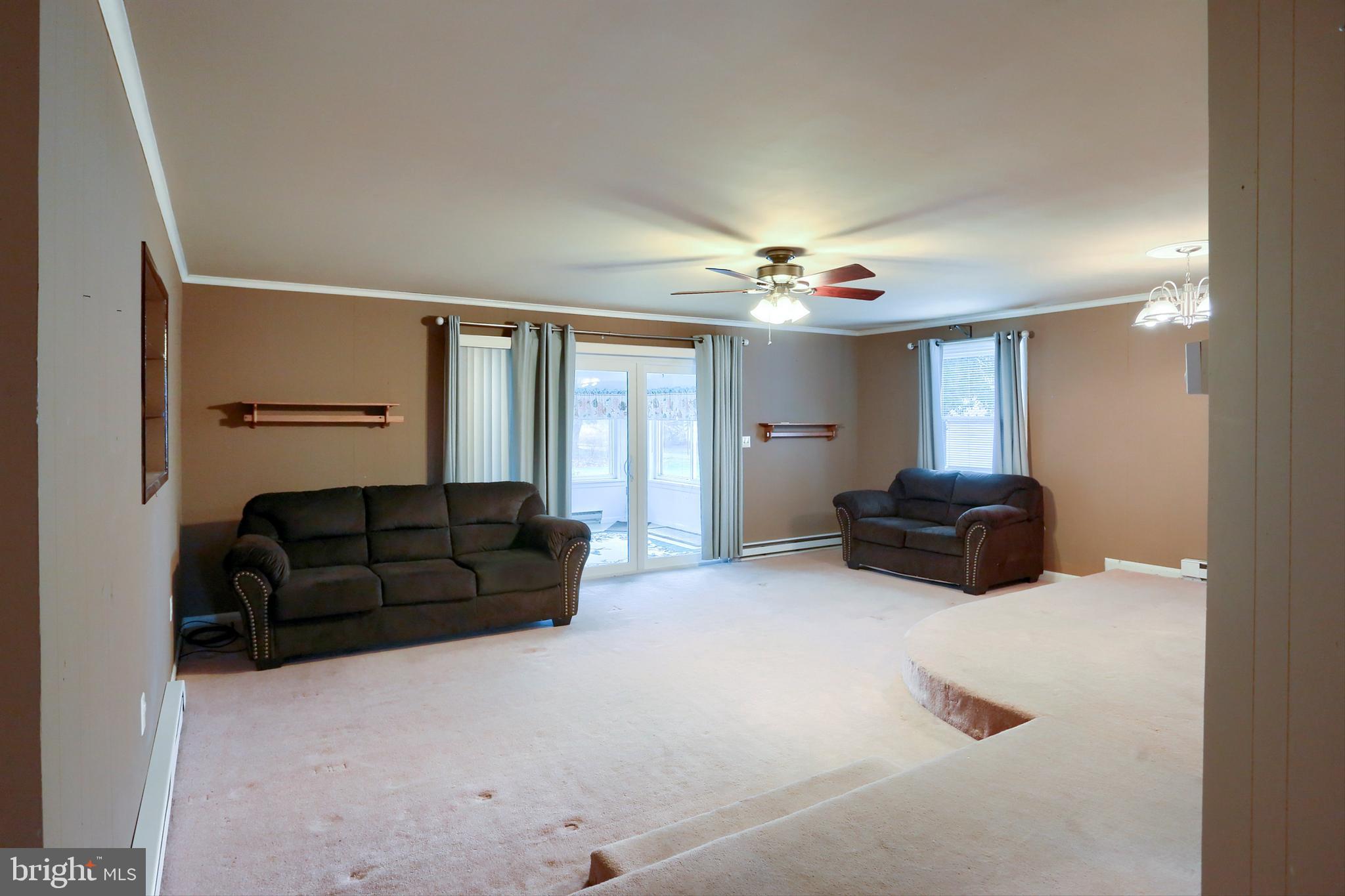121 Pine Road Mount Holly Springs, PA 17065 - Photo 5 of 29 Gallery Image 5