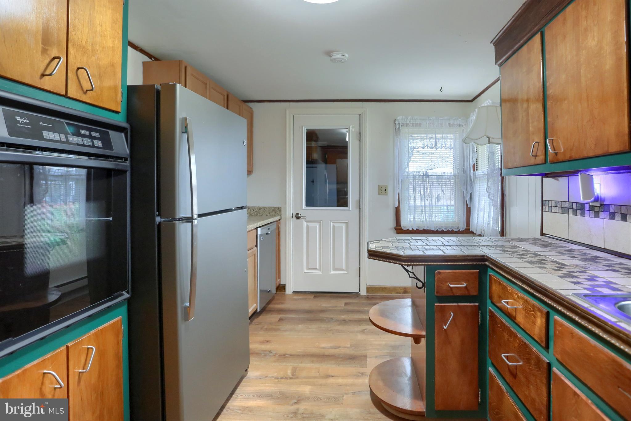 121 Pine Road Mount Holly Springs, PA 17065 - Photo 9 of 29 Gallery Image 9