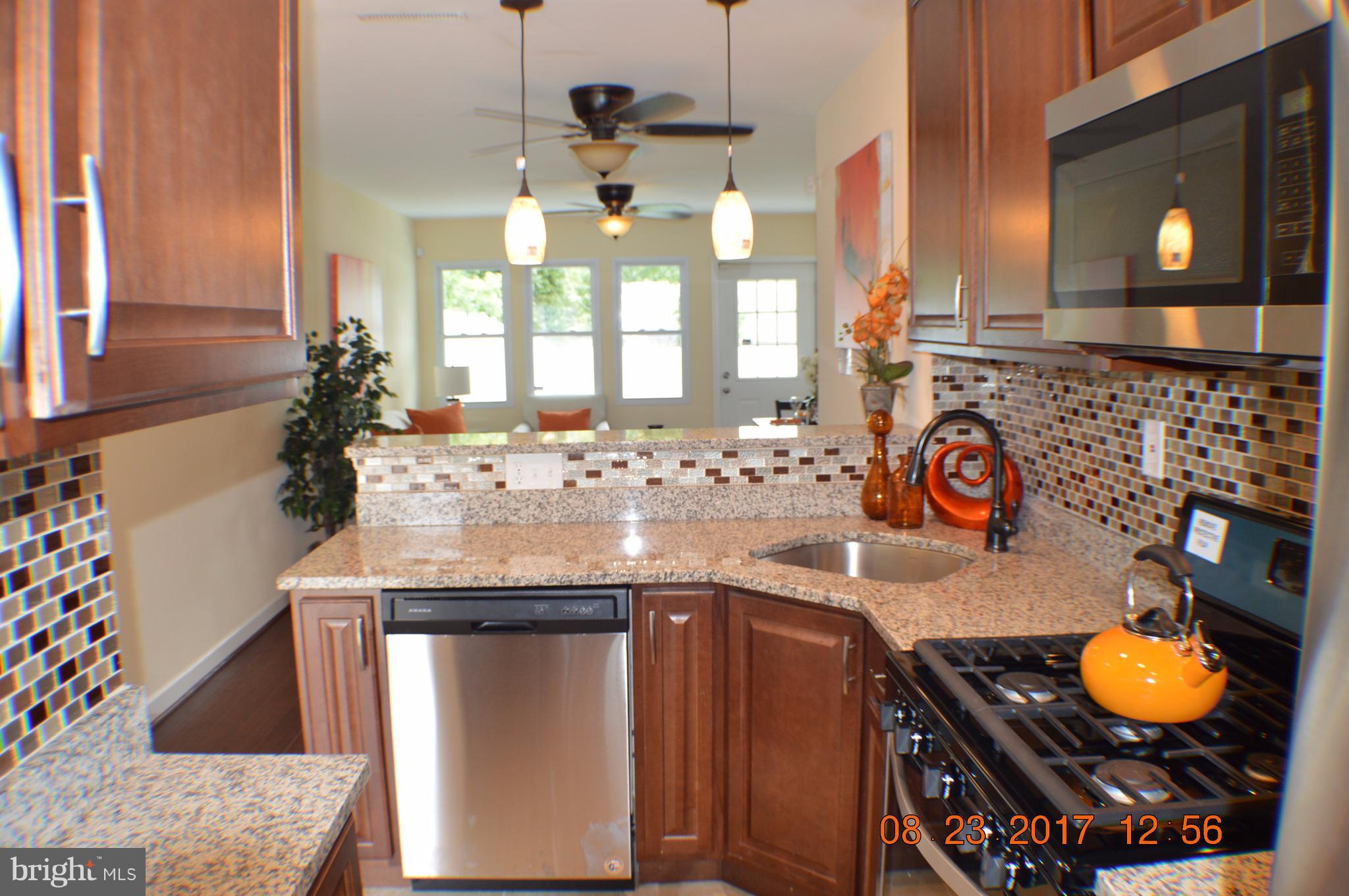 7611 Normandy Road Landover, MD 20785 - Photo 7 of 18 Kitchen