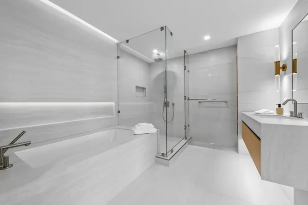 $35,000 | 900 North Ocean Boulevard, Unit 1501, Pompano Beach, FL 33062