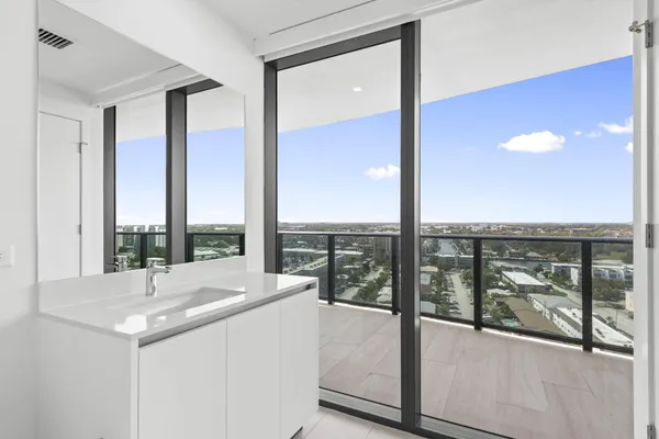 $35,000 | 900 North Ocean Boulevard, Unit 1501, Pompano Beach, FL 33062