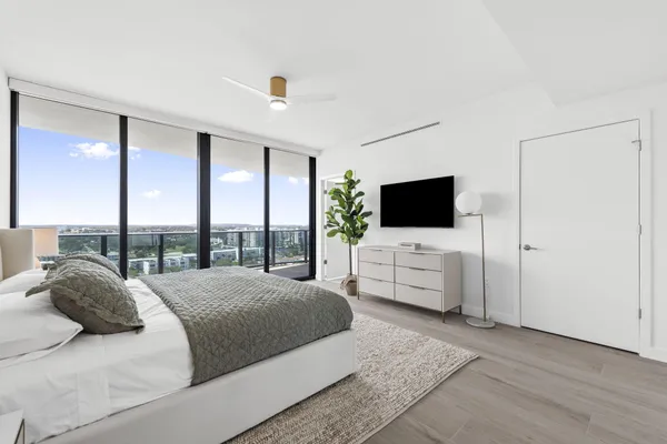 $35,000 | 900 North Ocean Boulevard, Unit 1501, Pompano Beach, FL 33062