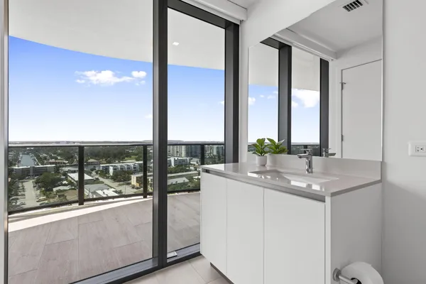 $35,000 | 900 North Ocean Boulevard, Unit 1501, Pompano Beach, FL 33062