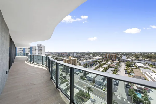 $35,000 | 900 North Ocean Boulevard, Unit 1501, Pompano Beach, FL 33062