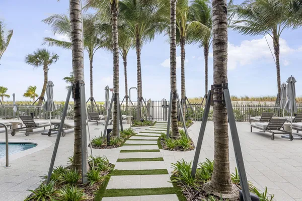 $35,000 | 900 North Ocean Boulevard, Unit 1501, Pompano Beach, FL 33062