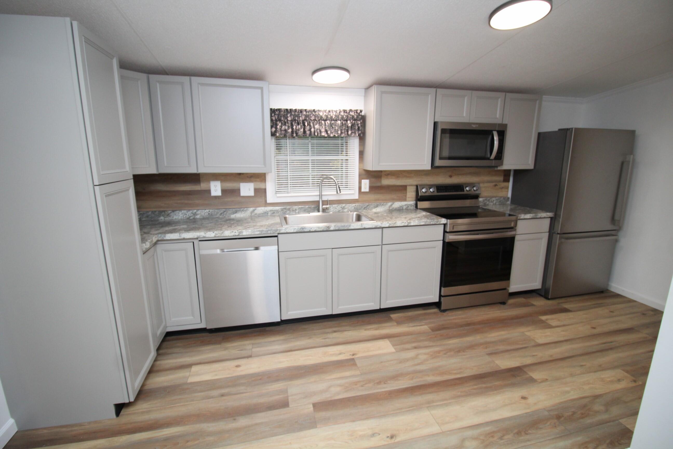 355 Howes Corner Road Turner, ME 04282 - Photo 7 of 35 7. Kitchen