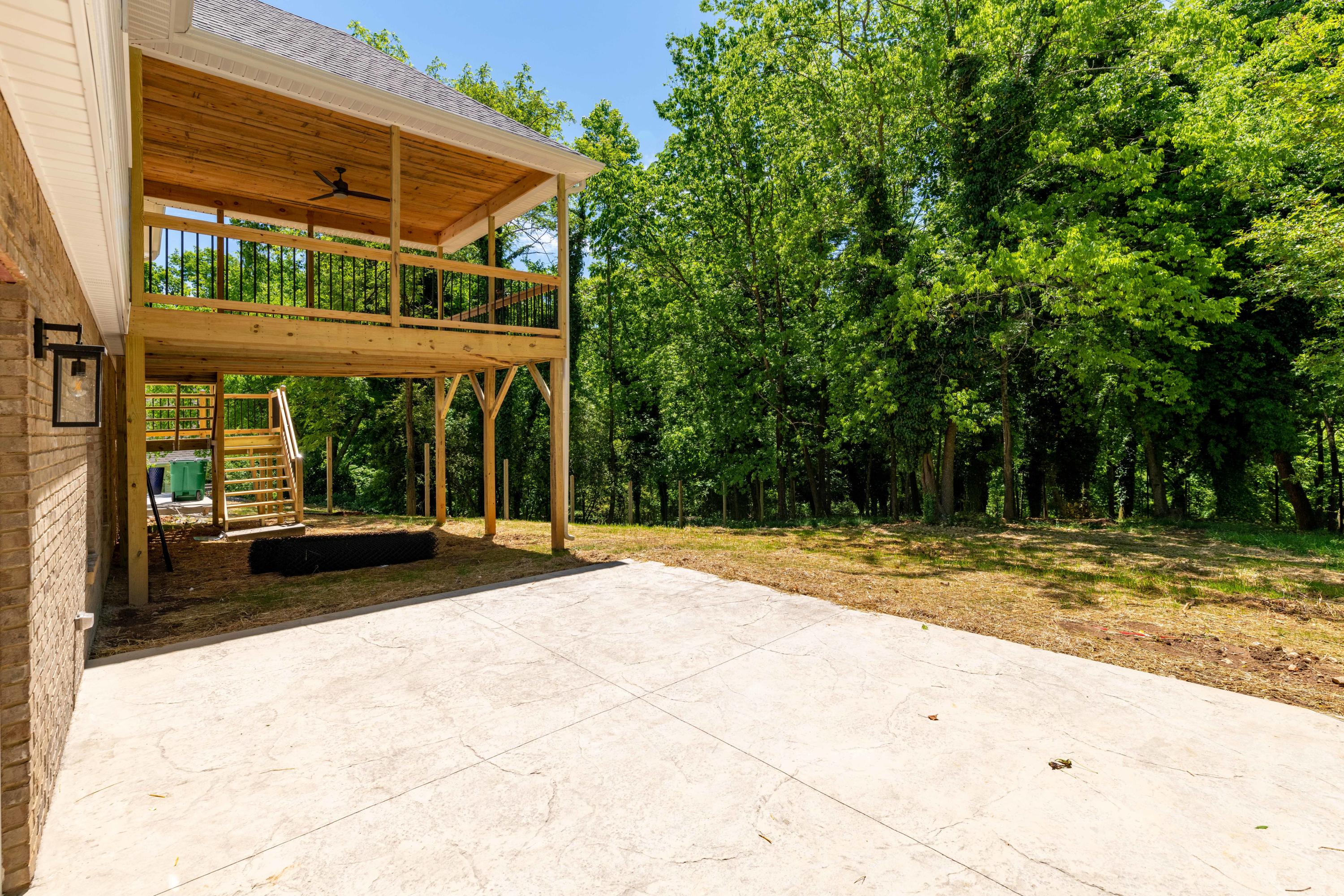 1626 Rock Bluff Road Hixson, TN 37343 - Photo 5 of 41 D85_2107
