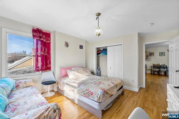 $2,900 | 360 Gorge Road, Unit 2, Cliffside Park, NJ 07010