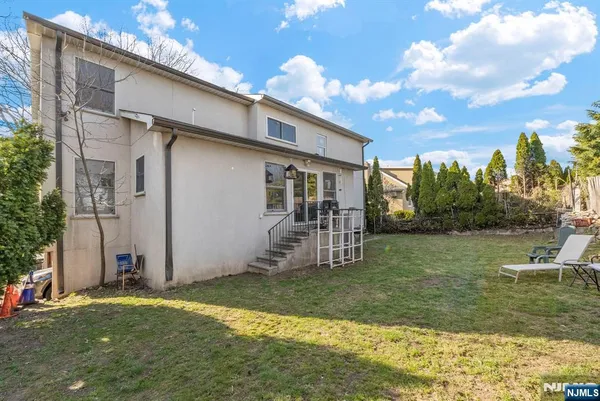 $2,900 | 360 Gorge Road, Unit 2, Cliffside Park, NJ 07010