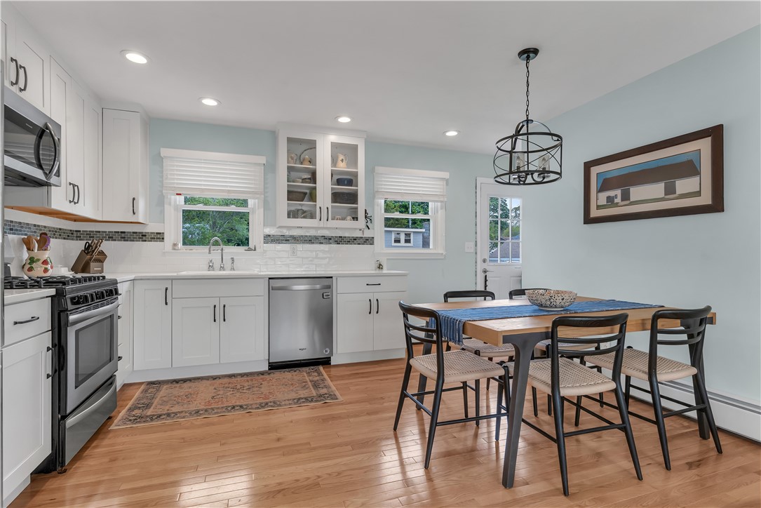10 Read Avenue Warren, RI 02885 - Photo 6 of 38