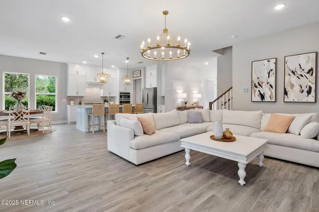 $1,200,000 | 695 Palm Crest Drive, Ponte Vedra, FL 32081