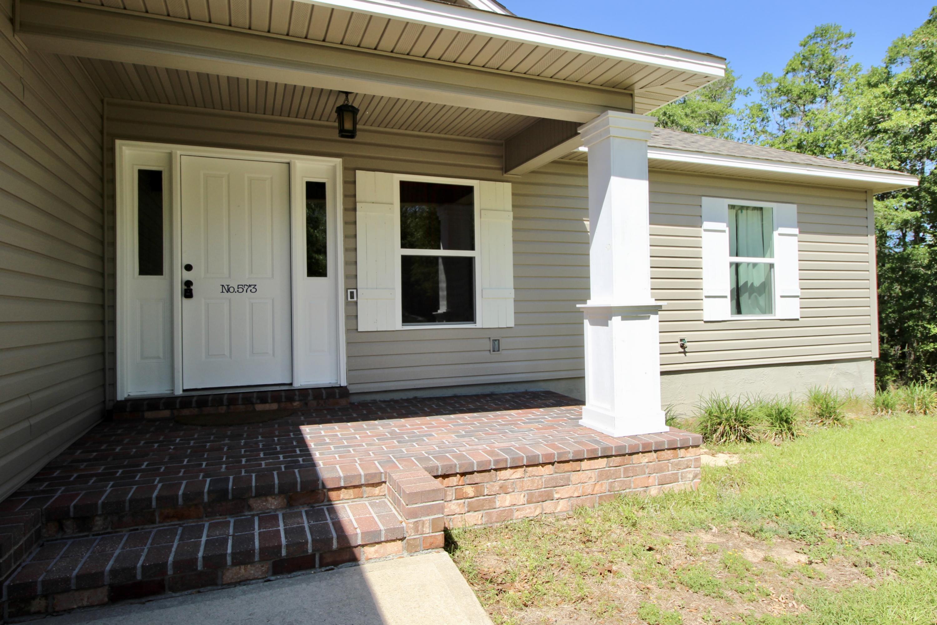573 Hunters Ridge Road DeFuniak Springs, FL 32433 - Photo 2 of 31 fullsizeoutput_5f4
