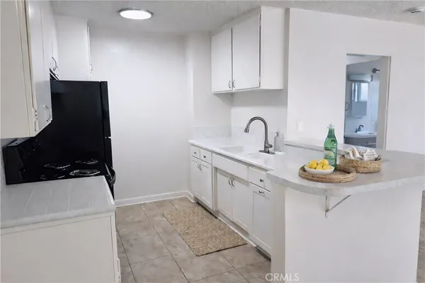 $1,395 | 685 East Vista Chino, Unit 8, Palm Springs, CA 92262