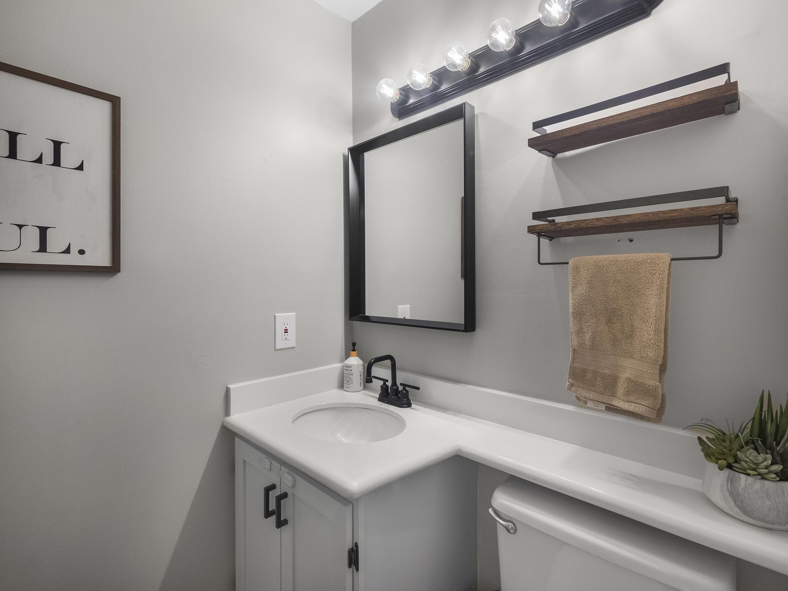312 Maplecrest Circle Jupiter, FL 33458 - Photo 10 of 15 Master Bathroom