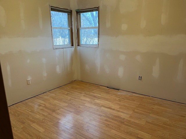 24314 South Burr Road Channahon, IL 60410 - Photo 15 of 17 an empty room with windows