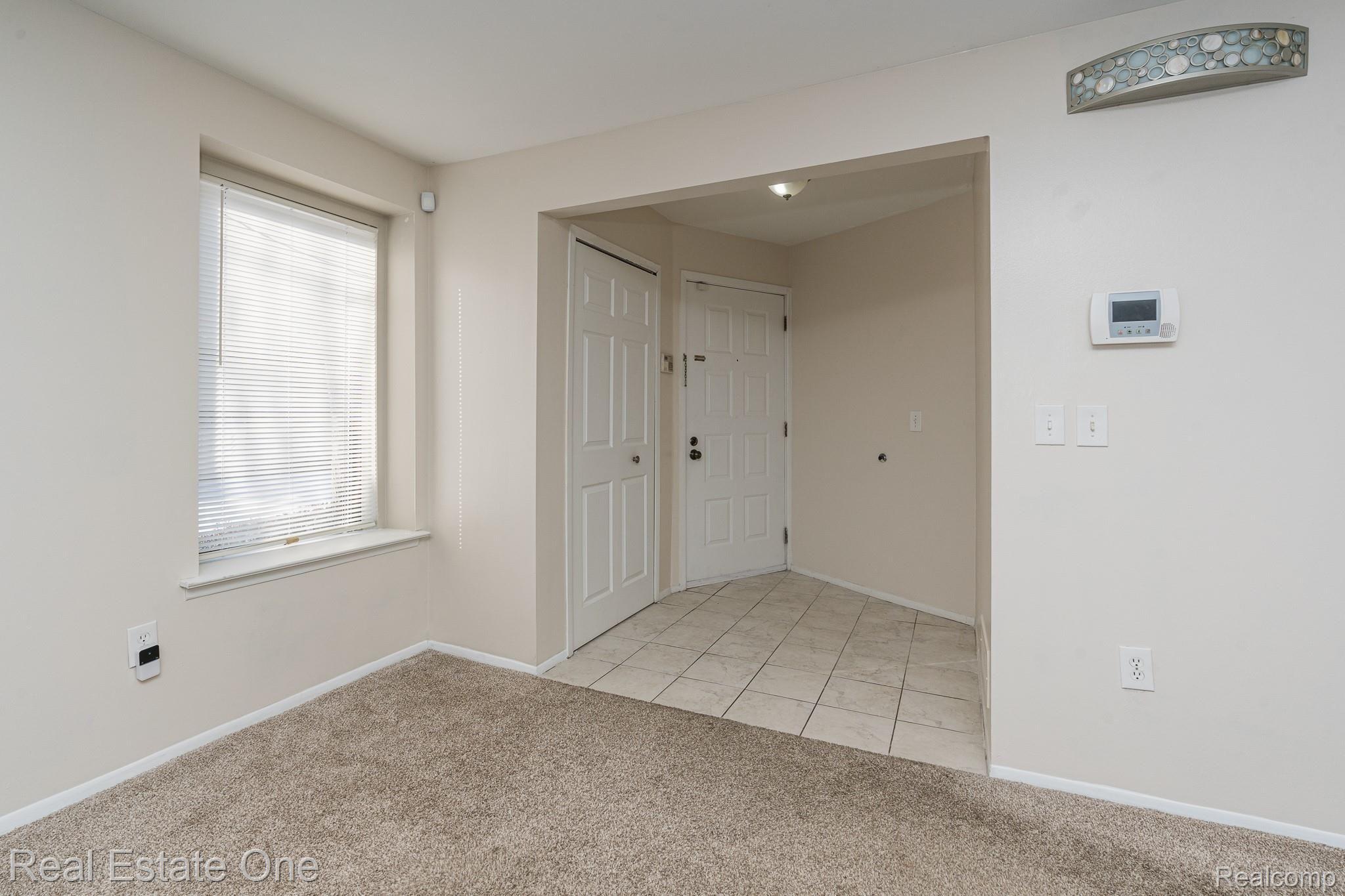 27214 Evergreen Road Southfield, MI 48076 - Photo 2 of 18 evergreen 1.jpg