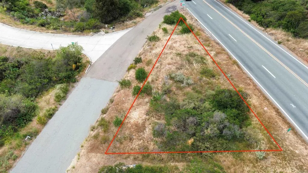 0 La Cresta Road El Cajon, CA 92021 - Photo 1 of 3 Approximate Property Lines
