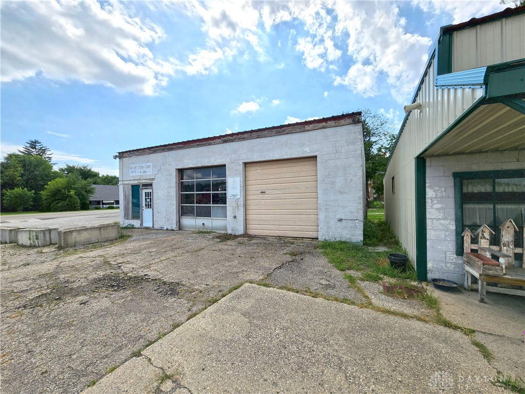 45 Main Street Springfield, OH 45502 - Photo 3 of 12