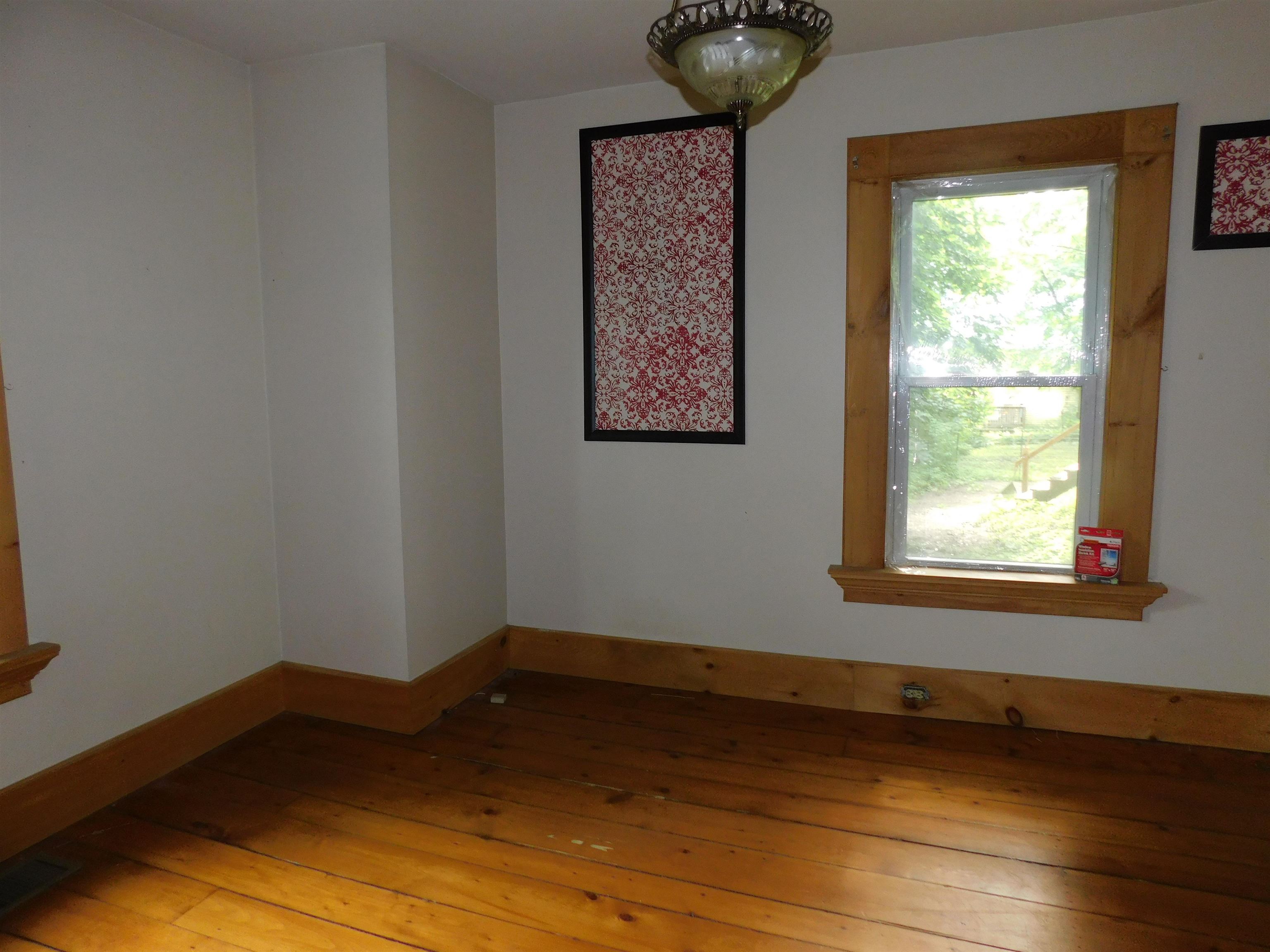 36 South Street Springfield, VT 05156 - Photo 10 of 19