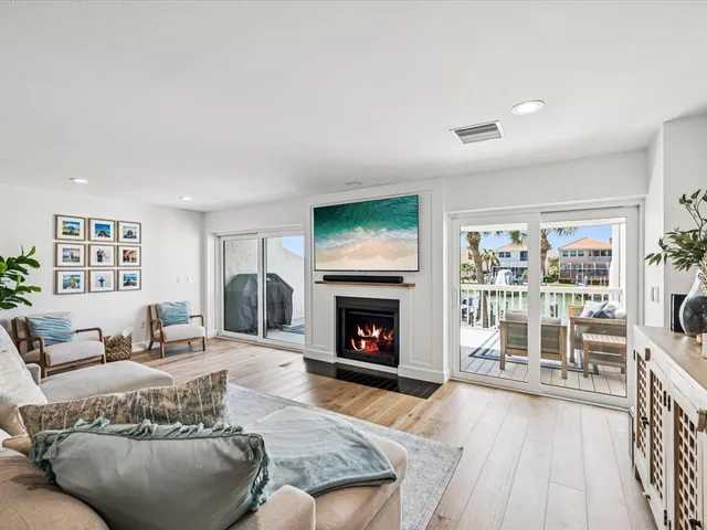 $1,448,000 | 141 Marina Del Rey Court, Clearwater Beach, FL 33767