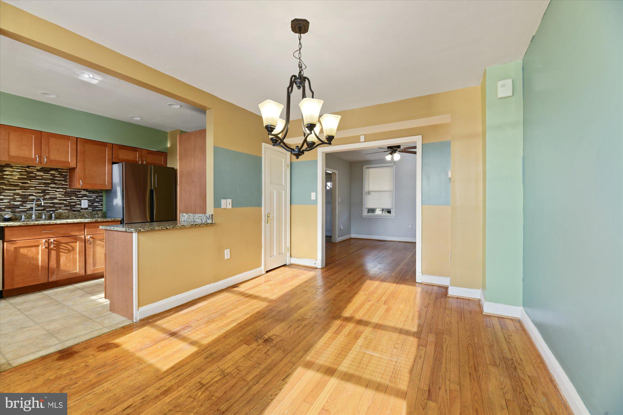 3557 Juneway Baltimore, MD 21213 - Photo 9 of 29 Dining Room