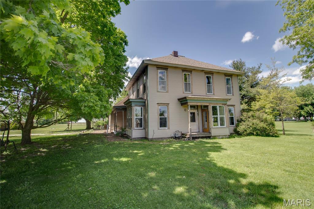 115 North Main Street Modesto, IL 62667 - Photo 2 of 57