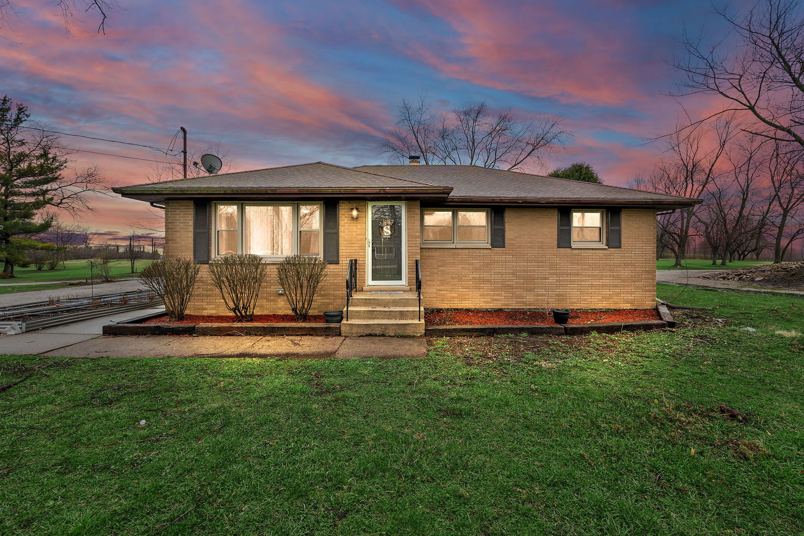 24024 Volbrecht Road Crete, IL 60417 - Photo 3 of 33