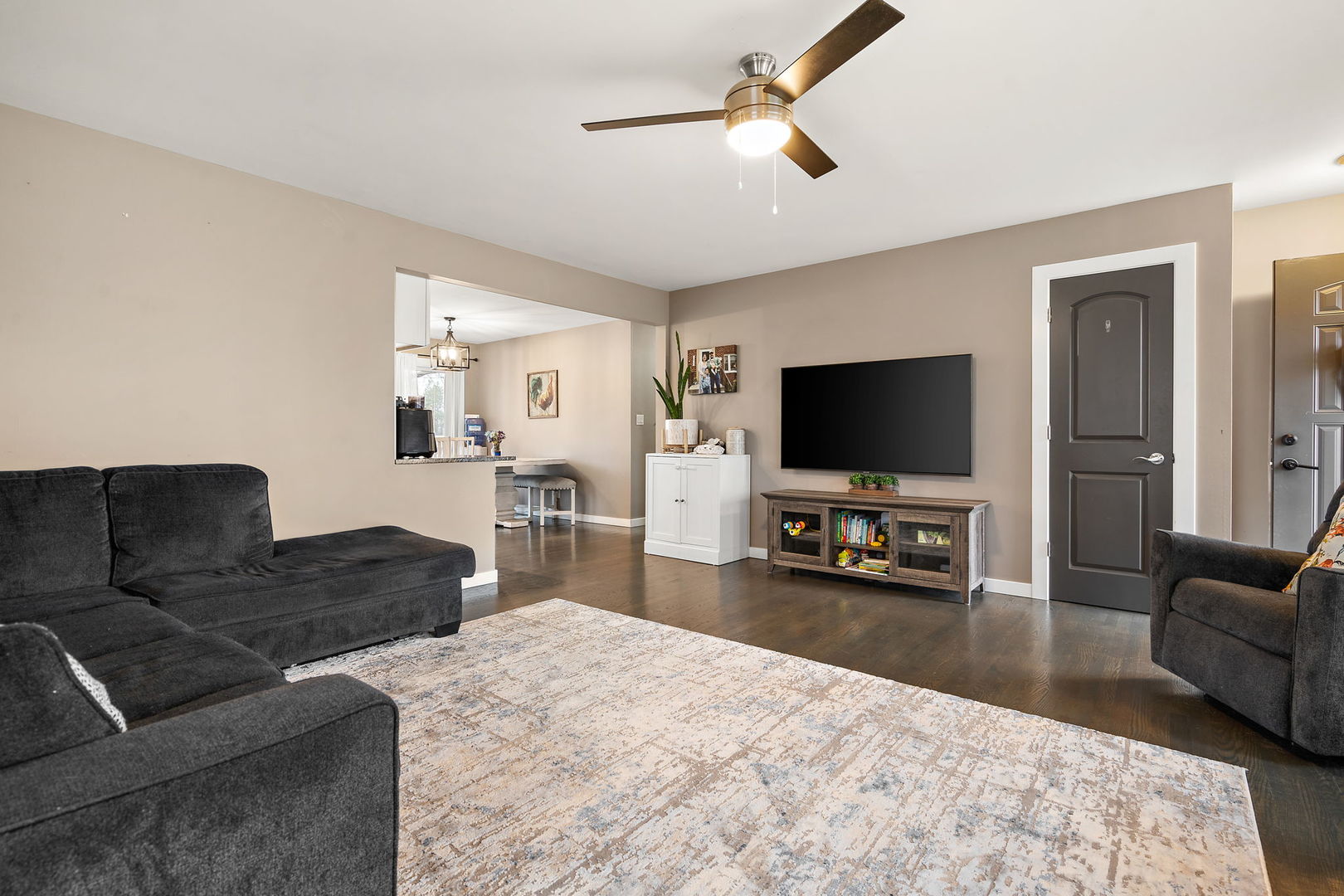 24024 Volbrecht Road Crete, IL 60417 - Photo 4 of 33