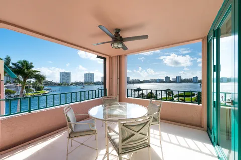 $1,750,000 | 140 Southeast 5th Avenue, Unit PH50, Boca Raton, FL 33432