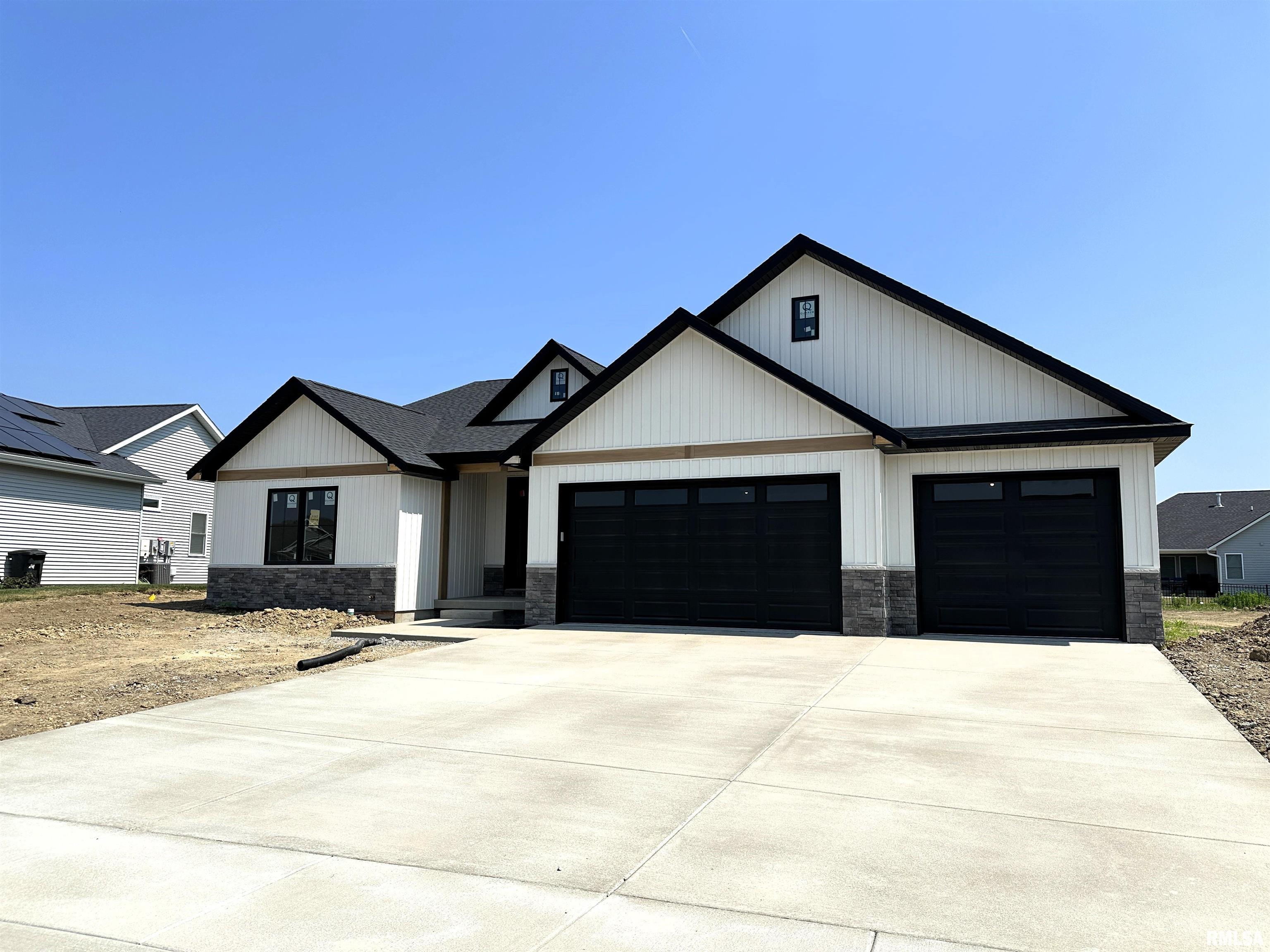 4705 Pearson Street Springfield, IL 62711 - Photo 1 of 9