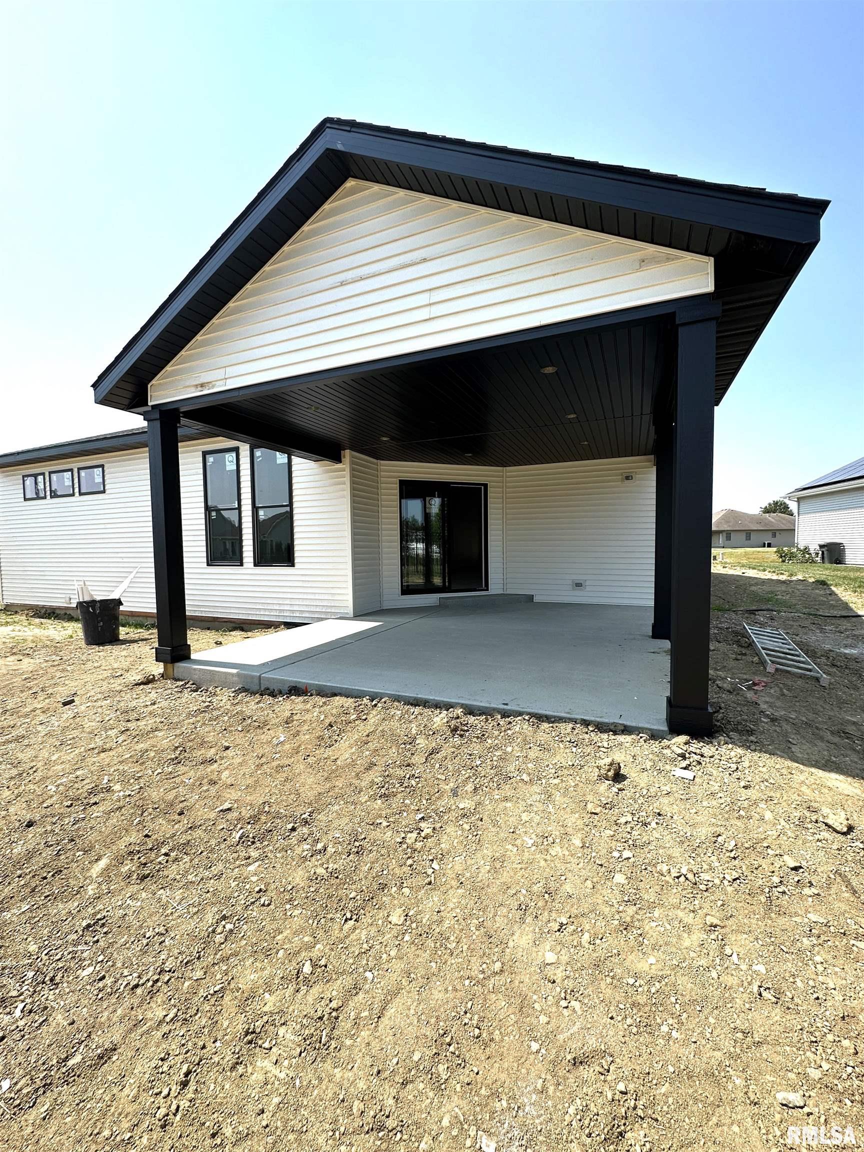 4705 Pearson Street Springfield, IL 62711 - Photo 3 of 9