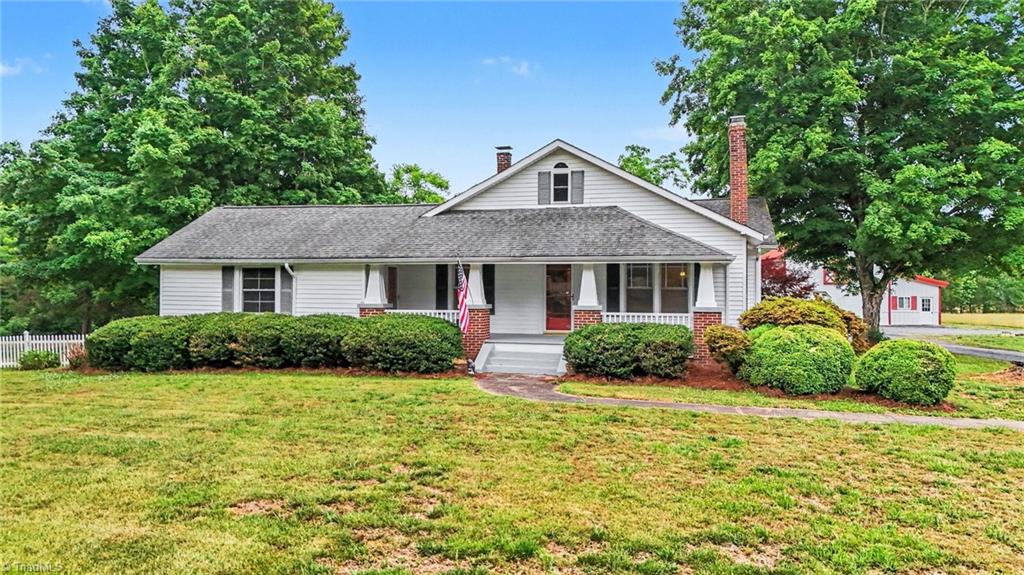 2809 Flint Hill Road East Bend, NC 27018 - Photo 4 of 43