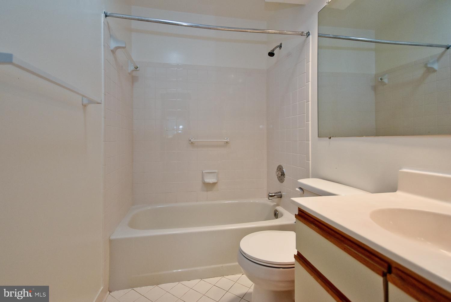 13708 Modrad Way, Unit 7B23 Silver Spring, MD 20904 - Photo 17 of 22 Bath 2nd
