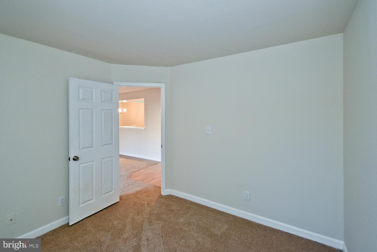 13708 Modrad Way, Unit 7B23 Silver Spring, MD 20904 - Photo 19 of 22 Bedroom #3