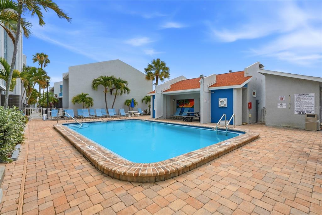320 Medallion Boulevard, Unit H Madeira Beach, FL 33708 - Photo 25 of 38