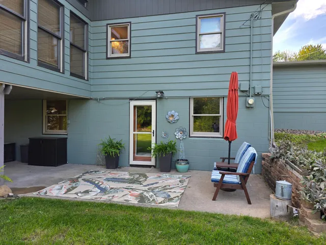 $314,900 | 445 6th Street Southwest, Plainview, MN 55964