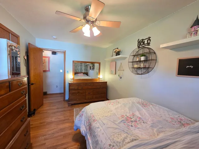 $314,900 | 445 6th Street Southwest, Plainview, MN 55964