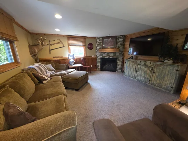 $314,900 | 445 6th Street Southwest, Plainview, MN 55964
