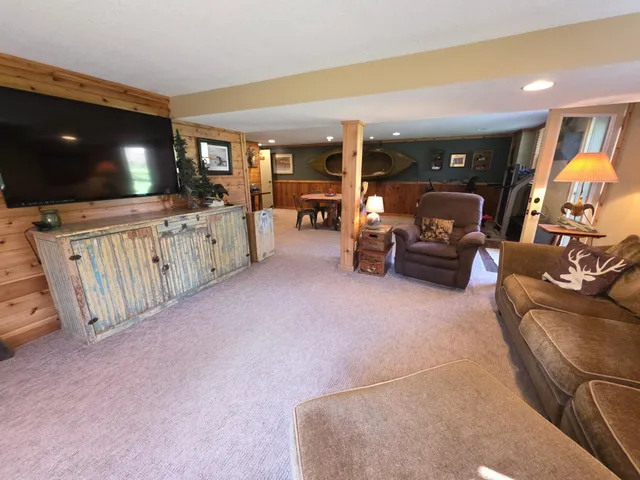 $314,900 | 445 6th Street Southwest, Plainview, MN 55964