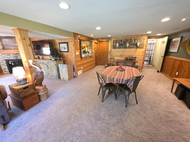 $314,900 | 445 6th Street Southwest, Plainview, MN 55964