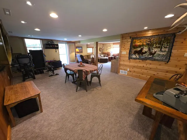 $314,900 | 445 6th Street Southwest, Plainview, MN 55964