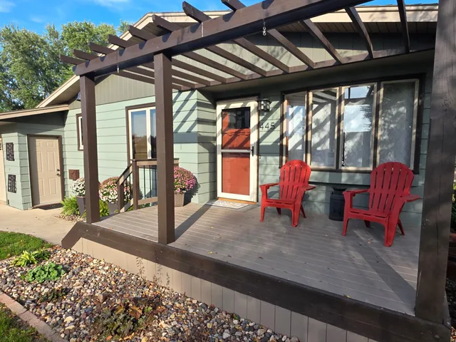 $314,900 | 445 6th Street Southwest, Plainview, MN 55964