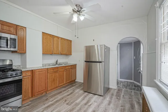 $2,200 | 30 South Railroad Avenue, Gloucester City, NJ 08030