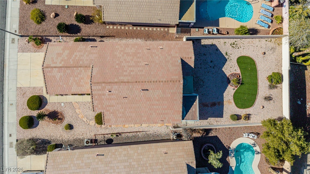 2148 Point Mallard Drive Henderson, NV 89012 - Photo 27 of 31 Drone / aerial view of a pool area
